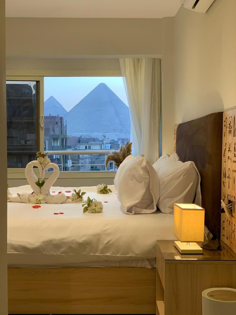 Khufu Pyramids Inn Nazlet el-Sîsi Exteriér fotografie