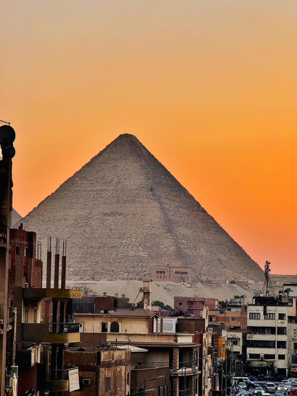 Khufu Pyramids Inn Nazlet el-Sîsi Exteriér fotografie