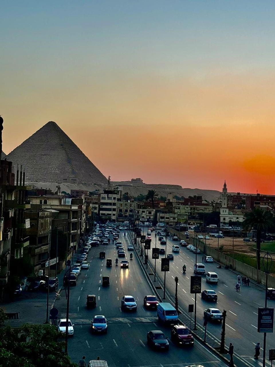Khufu Pyramids Inn Nazlet el-Sîsi Exteriér fotografie