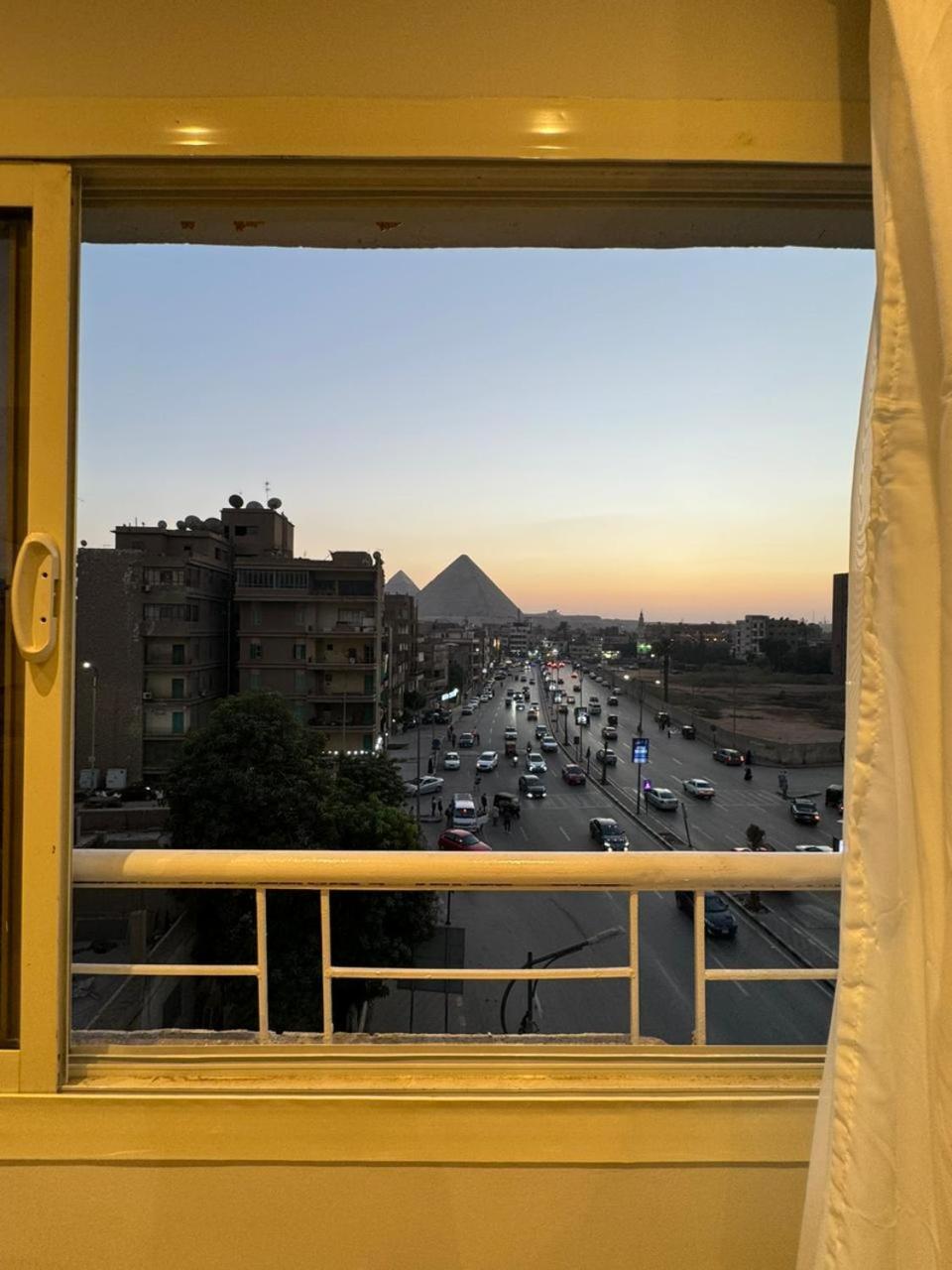 Khufu Pyramids Inn Nazlet el-Sîsi Exteriér fotografie
