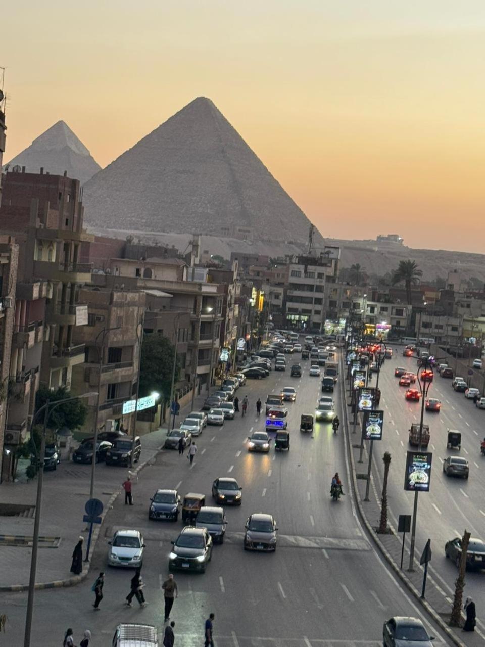Khufu Pyramids Inn Nazlet el-Sîsi Exteriér fotografie